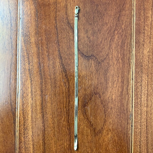 14k Gold 7” Herringbone Bracelet Italy - Picture 2 of 5